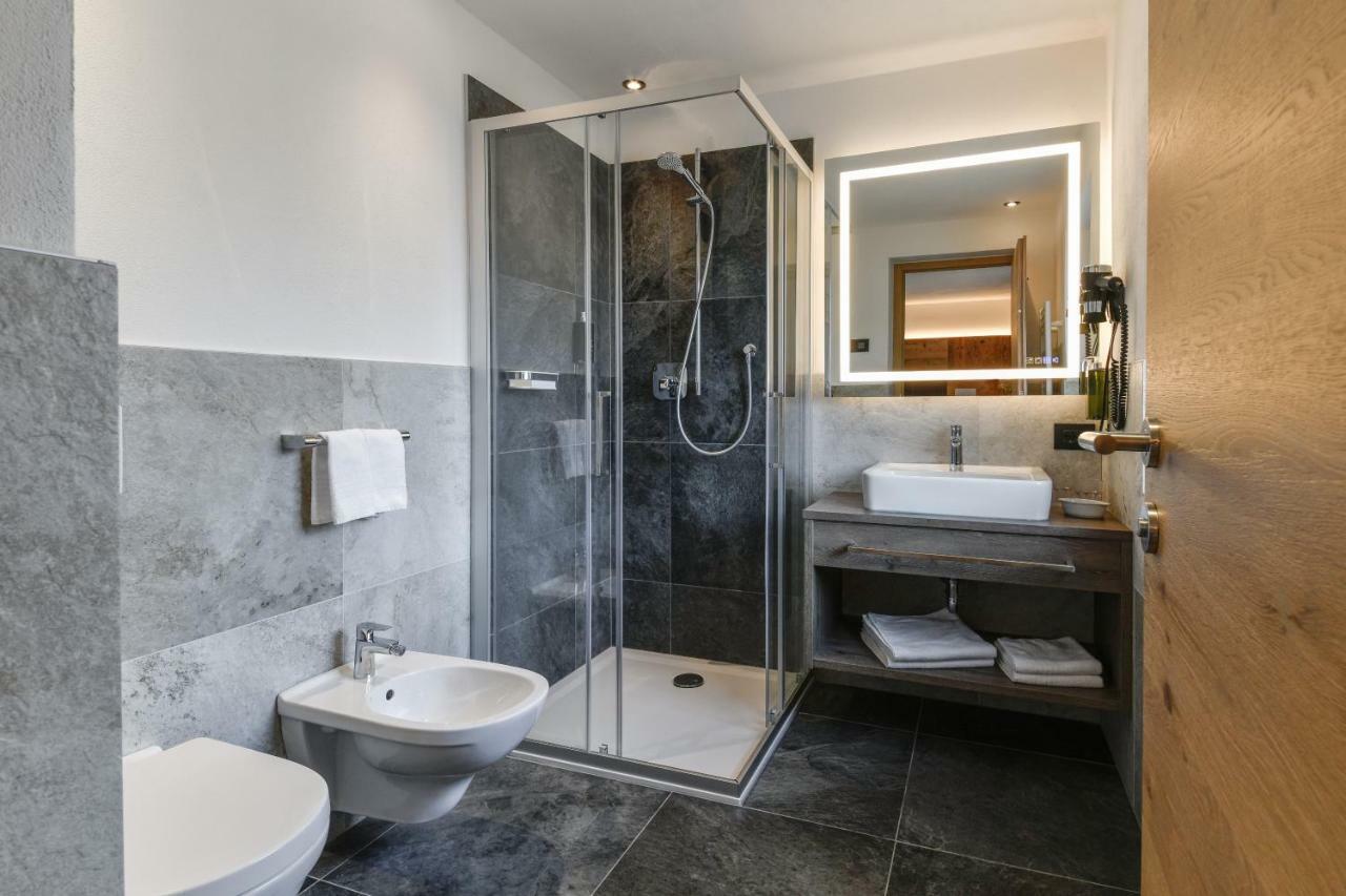 Superior Triple Room,813063180:JPEG